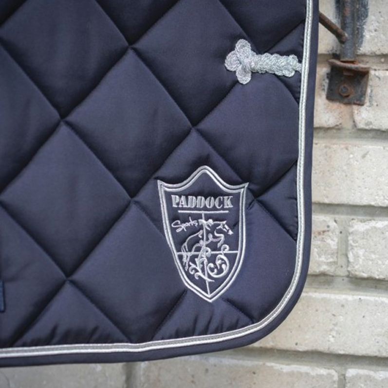 Paddock Sport - Tapis de dressage prems écusson marine | - Ohlala