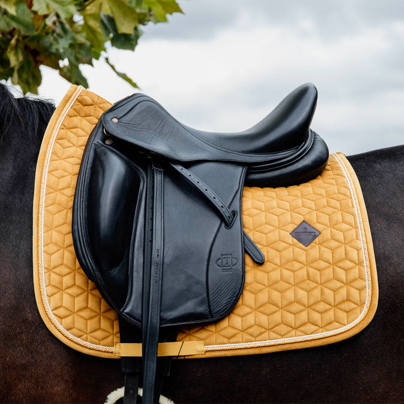 Kentucky Horsewear - Tapis de dressage Velvet Moutarde | - Ohlala