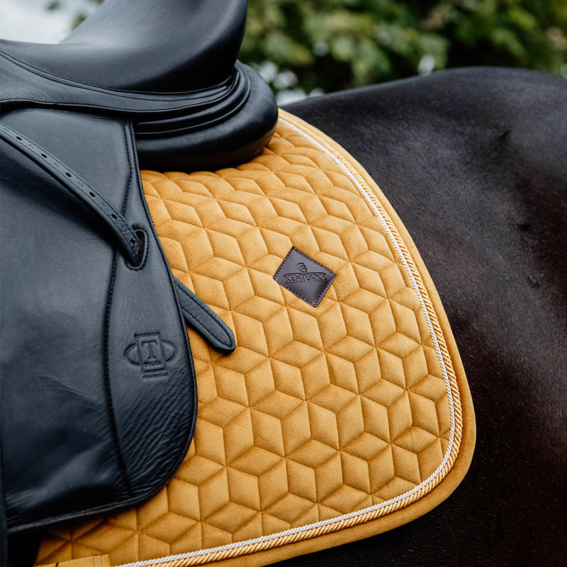 Kentucky Horsewear - Tapis de dressage Velvet Moutarde | - Ohlala